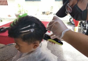 CharityHairCut2