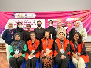 02f1dc01-62fd-4475-bdfe-2d31bb6cd15f