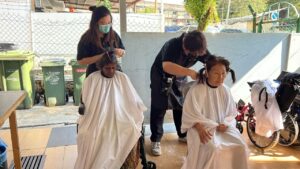 983c3f00-c45d-4d35-9d5a-bbdf4347fc89