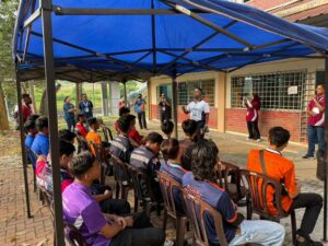 b054e165-d351-4e21-ae79-38d2da0e5cd8