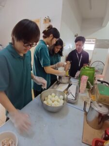 372c8515-422c-4cae-baa3-1da9919516c8