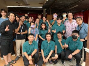 d8f9a911-2703-459b-9243-31d8b1a45776