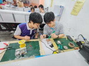 598380242_1279090407586079_7545857166556455730_n